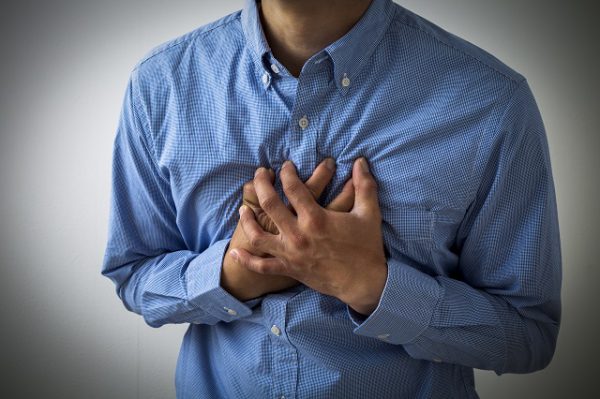 心臓の違和感はどうして起こるのか