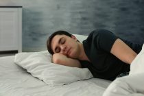 寝違えの原因・対処法・予防法とは？