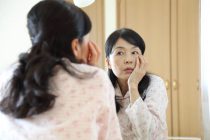 50代から急増する、顔面骨粗しょう症を検証